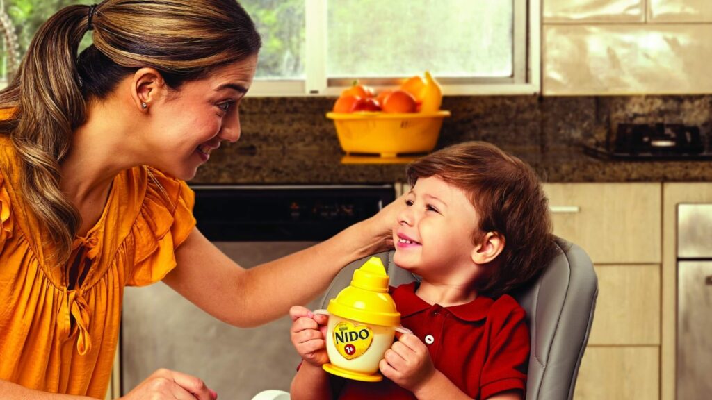 "NIDO® 1+ con L. rhamnosus: Protección digestiva e inmunológica"