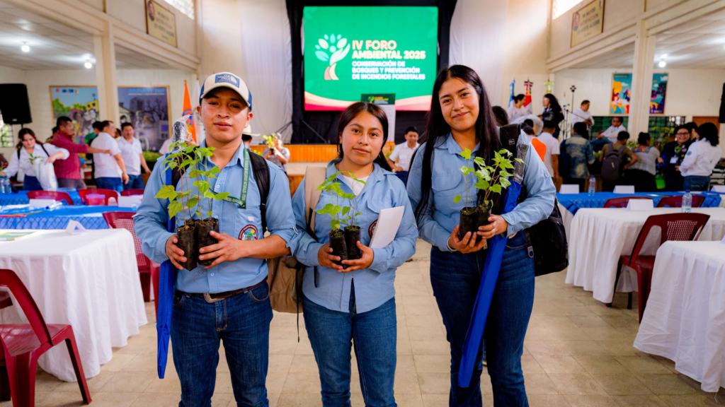 Renace reafirma su liderazgo en sostenibilidad en el IV Foro Ambiental 2025
