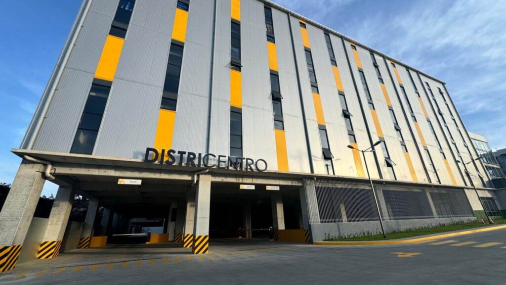Districentro lanza el primer proyecto de bodegas en torre en Guatemala