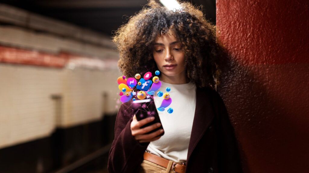 Redes sociales: conexión global y nuevos riesgos