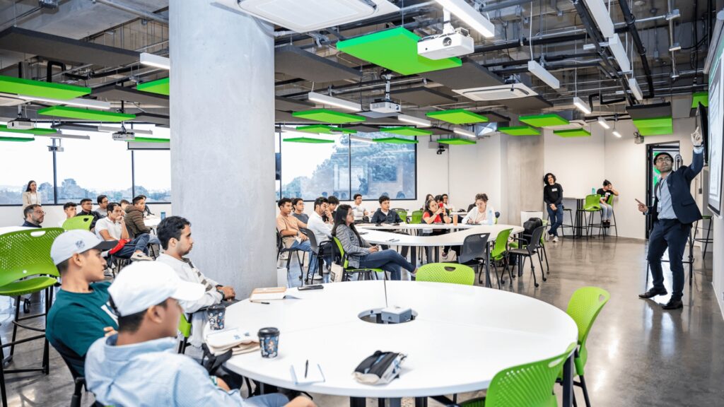 UVG lanza el Congreso R-evolución Industrial 2025, unión de academia e innovación sostenible