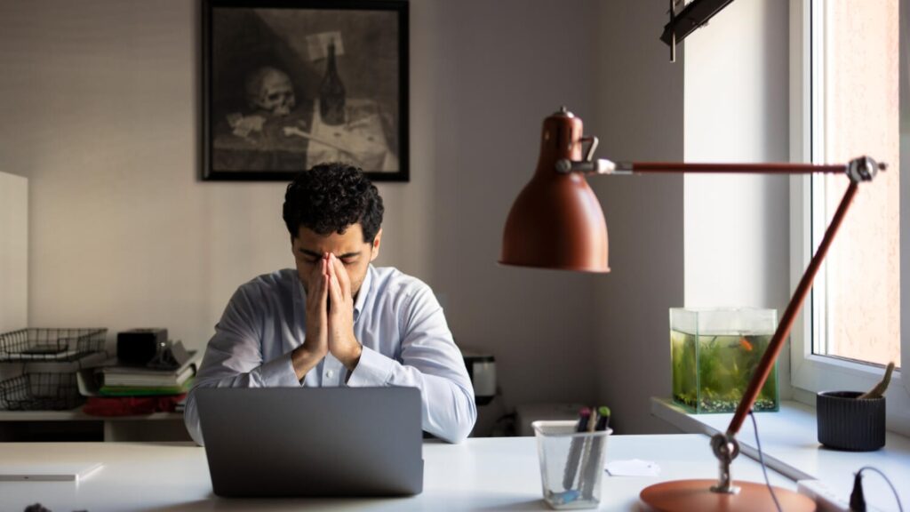 Trabajos en línea fáciles: la nueva cara de las estafas laborales