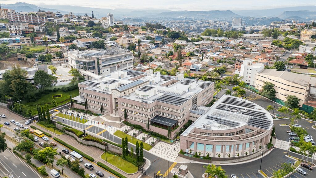 Moody's mejora la perspectiva del BCIE de Estable a Positiva