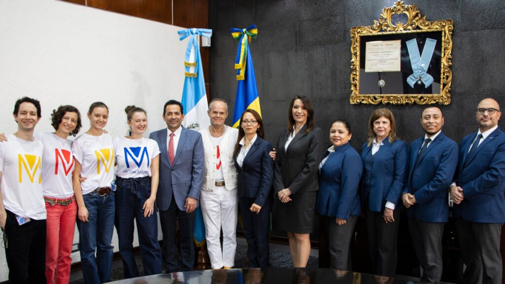 Alianza entre INTECAP y MetaHumanos fortalece a jóvenes líderes en Guatemala