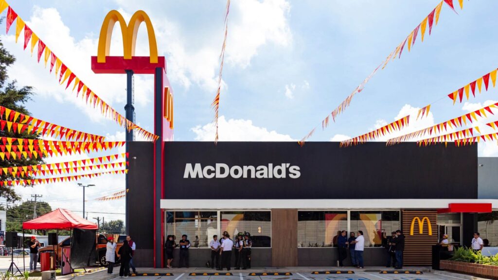McDonald’s continúa su crecimiento en Guatemala con nuevo restaurante en Chimaltenango