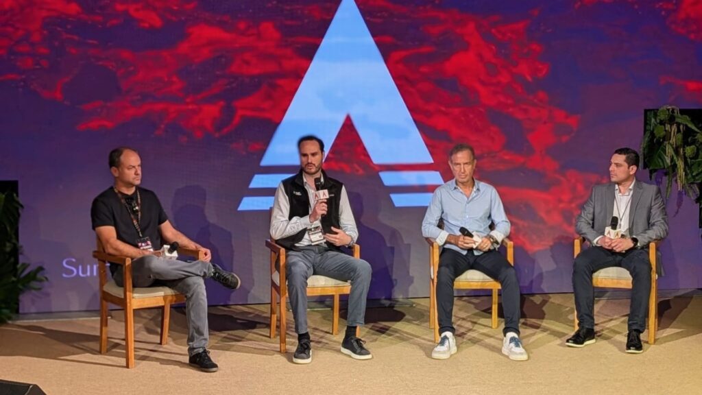 MultiMoney impulsa la innovación financiera en Guatemala durante Volcano Innovation Summit 2025