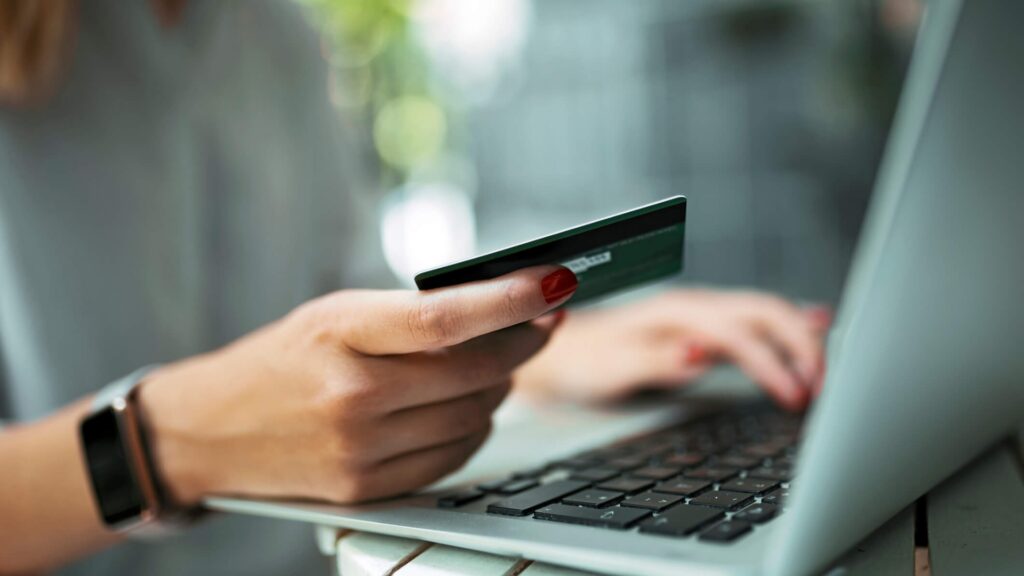 Aprende a usar tu tarjeta de crédito de forma inteligente y segura