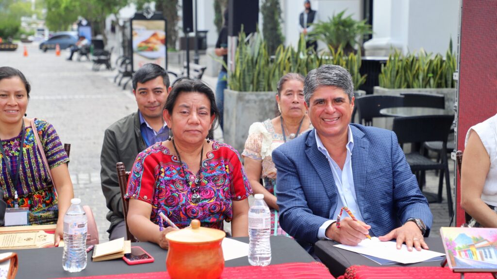 Ciudad Cayalá y REI unen esfuerzos para promover la inclusión cultural y el desarrollo económico en Guatemala