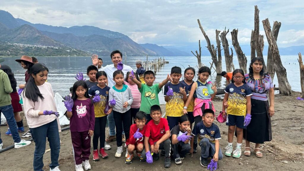 Sololá fortalece su conciencia ambiental con el programa Educando para Conservar