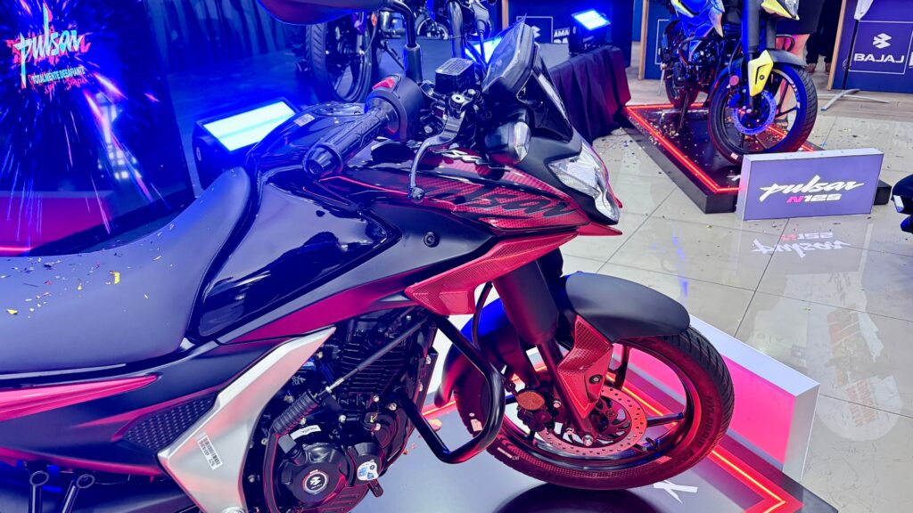 Bajaj y Grupo UMA presentan en Guatemala la Pulsar N125, donde potencia y diseño se unen