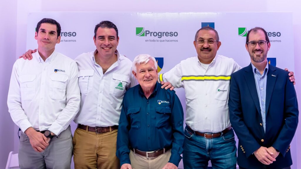 Progreso y Kinal apuestan por la educación técnica con la creación del Centro de Formación de Pilotos de Transporte Pesado