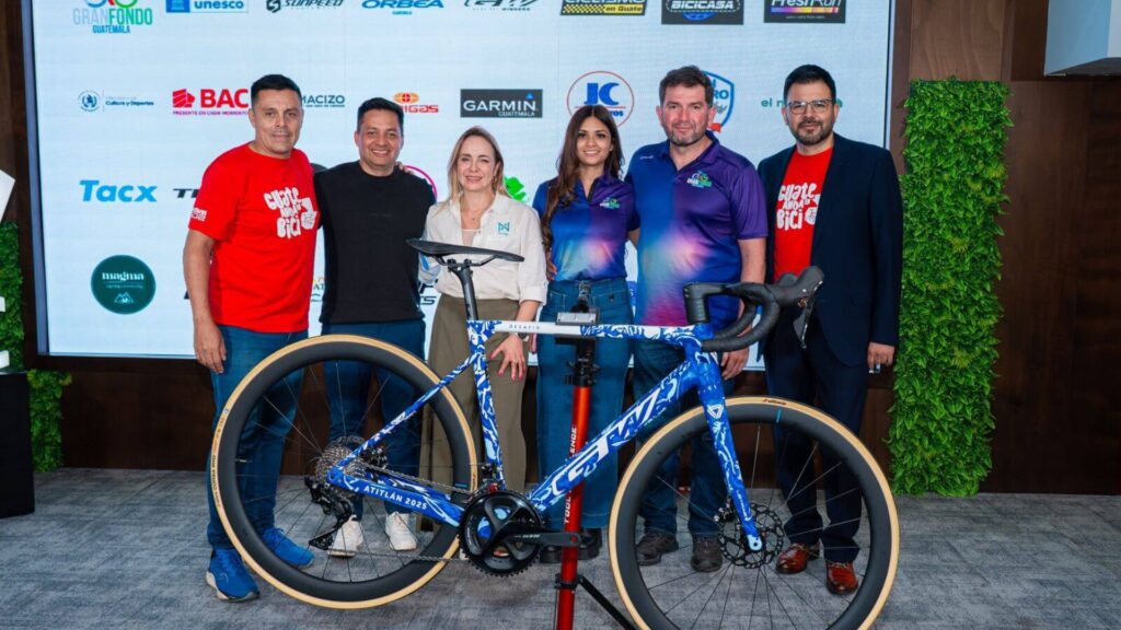 Edición 10 del Gran Fondo Guatemala reúne a cientos de ciclistas en su ruta insignia