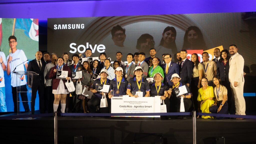 Jóvenes de Costa Rica triunfan en Solve for Tomorrow 2025, el programa de innovación social de Samsung