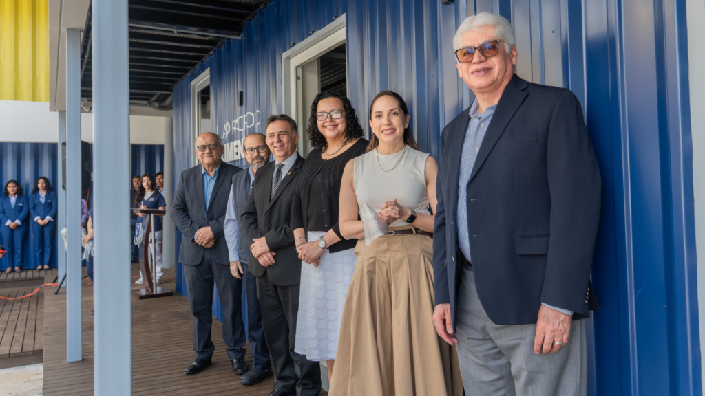 Universidad Panamericana celebra innovación en Odontología: apertura de laboratorios y premio internacional a estudiante