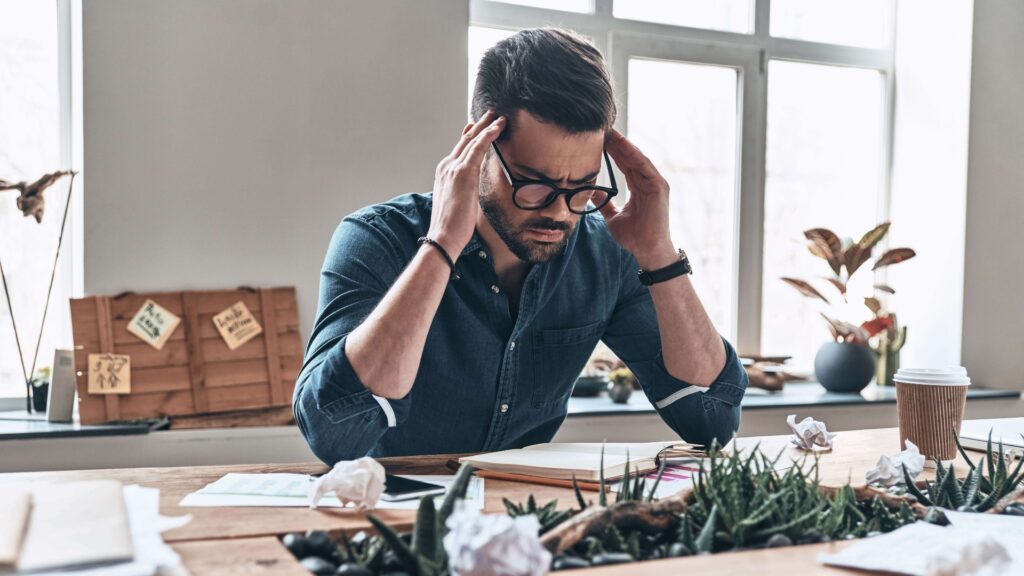 El bienestar laboral gana terreno: la salud mental domina la toma de decisiones empresariales