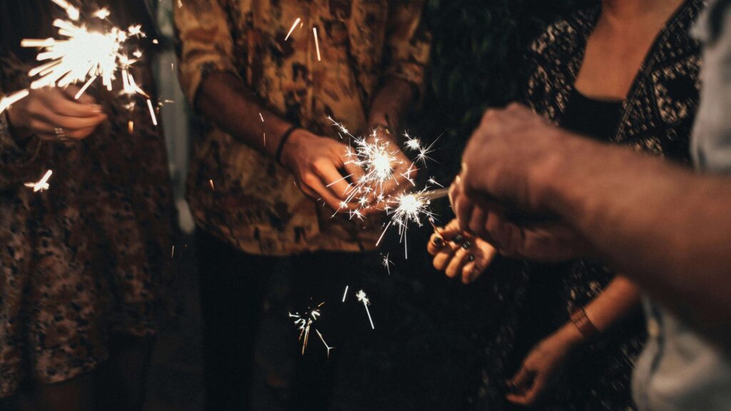 Salud visual en fin de año: consejos clave para prevenir irritaciones y accidentes