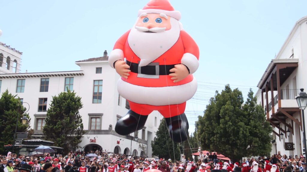 El Desfile de Globos Gigantes convierte a Cayalá en una gran fiesta familiar