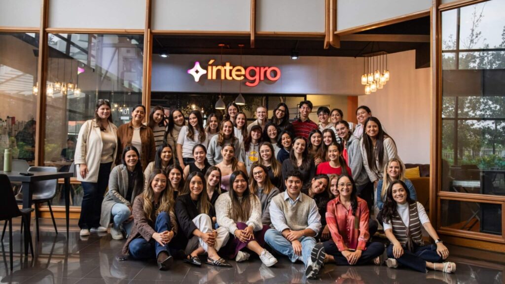 Sostenibilidad e innovación marcan el cierre de año para ÍNTEGRO en el mercado inmobiliario