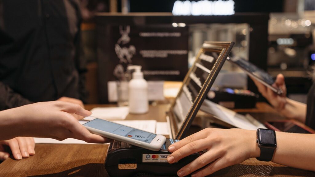 Navidad y finanzas: qué opción es mejor para pagar tus compras