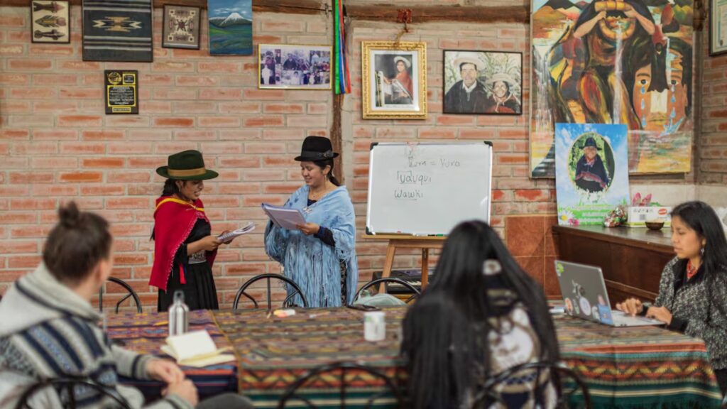 Lengua, cultura e identidad: profesoras indígenas impulsan el kichwa en nuevas generaciones
