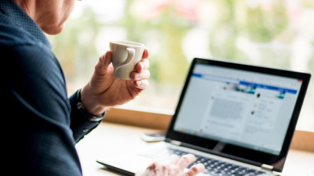 LinkedIn: oportunidades profesionales y riesgos ocultos