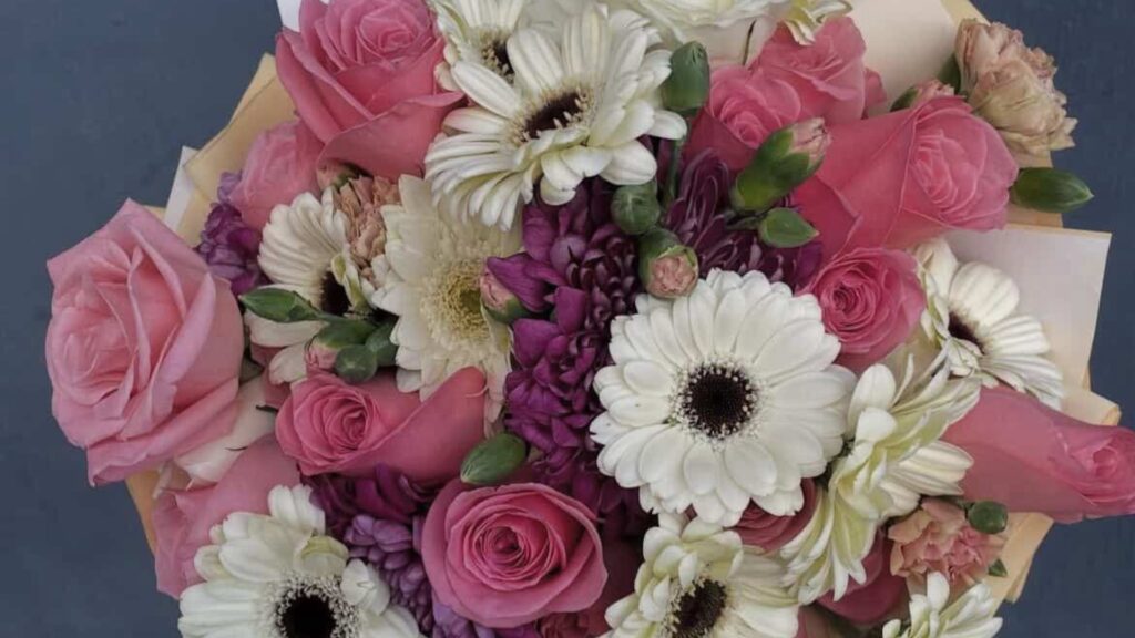 Amor en Pétalos J&M: flores que transforman emociones en momentos inolvidables