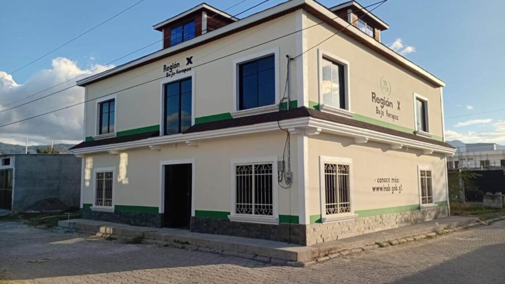 INAB fortalece la gestión forestal con la apertura de la Región X en Baja Verapaz