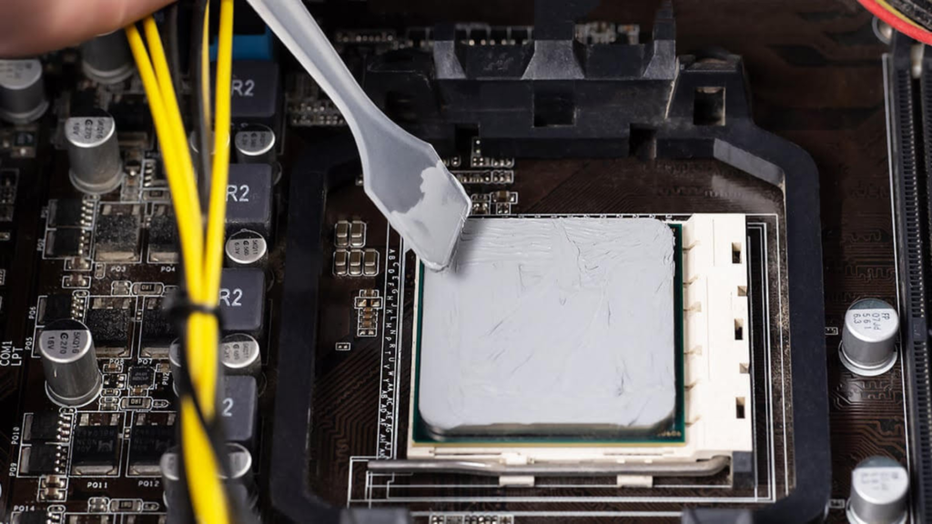 Cuándo cambiar la pasta térmica de tu computadora y por qué es tan importante