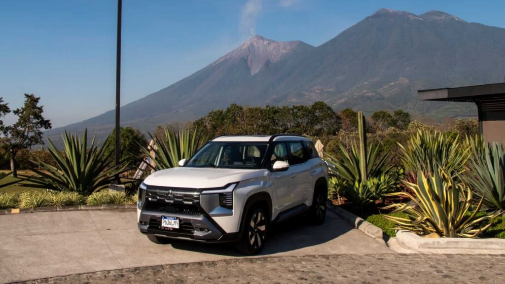 Mitsubishi Destinator llega a Guatemala con Excel 