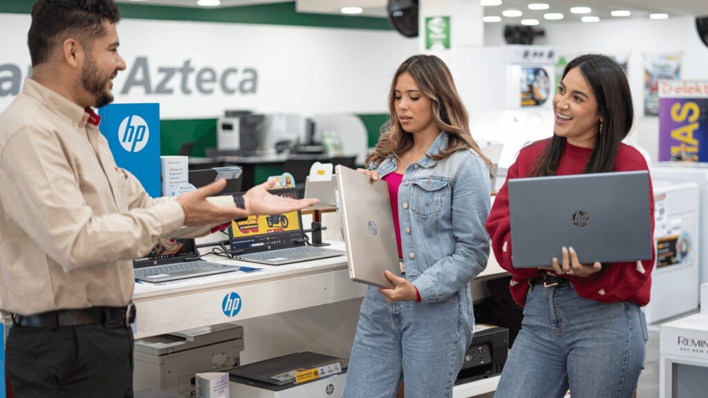 Elektra impulsa el regreso a clases con su nueva tienda oficial de laptops