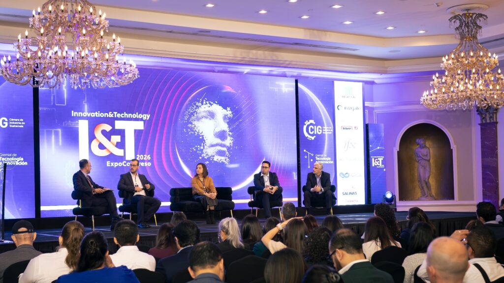 MAPFRE Guatemala impulsa la salud digital con IA y telemedicina en el evento tecnológico de CIG