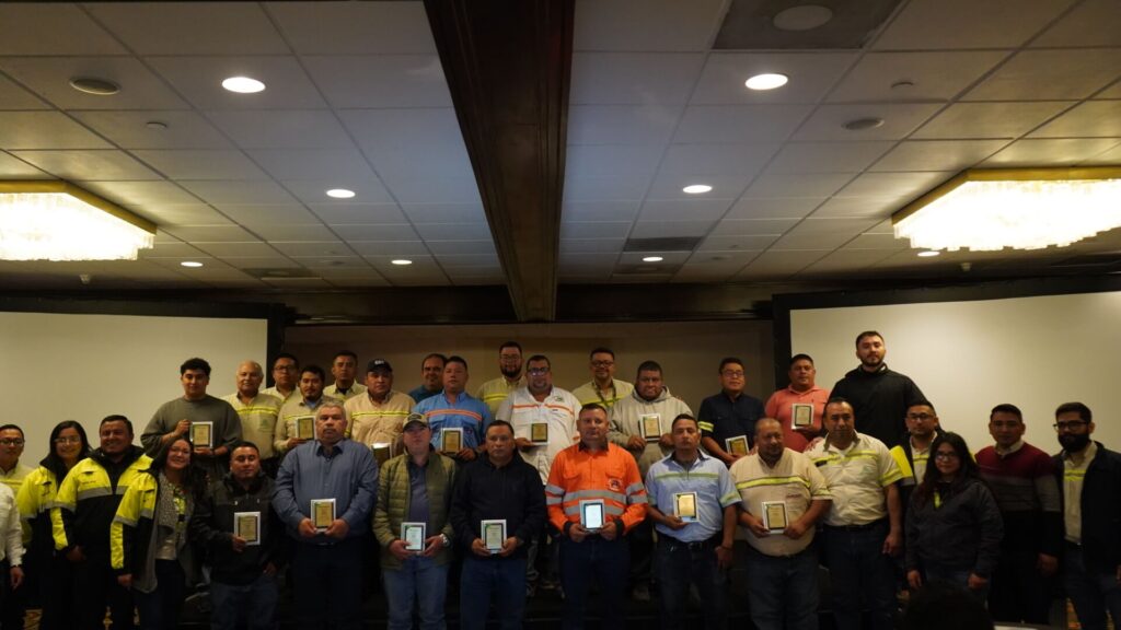 Reconocimiento a pilotos y transportistas destacados refuerza la Visión Cero Accidentes de Progreso
