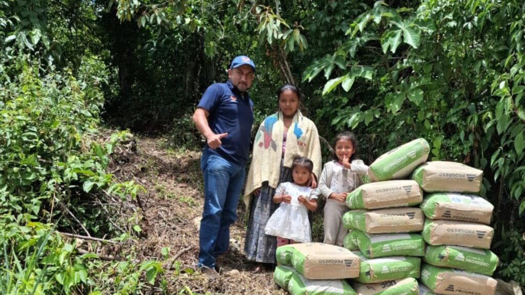 TELUS Digital promueve el desarrollo social con financiamiento para ONG en Guatemala