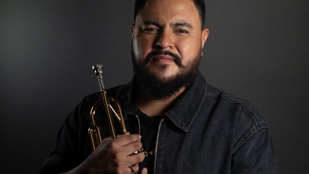 Marvin Trompeta lanza en vivo su nuevo tema “¿Y Quién Me Va a Decir Que No?”