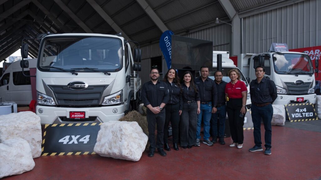 Rowor presenta el nuevo camión X4000: potencia, resistencia y desempeño en todo terreno