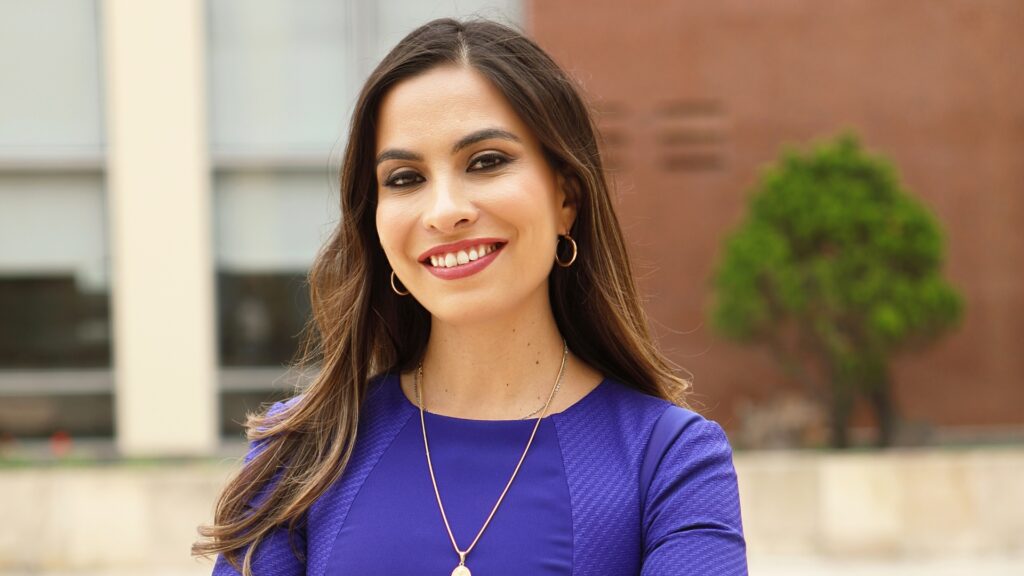 Emprender también es abrir camino