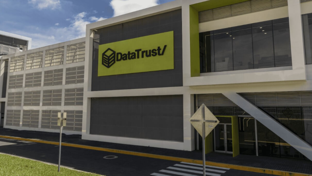 El Salvador alberga al primer centro de datos comercial TIER III de la región con certificado en sostenibilidad LEED Silver