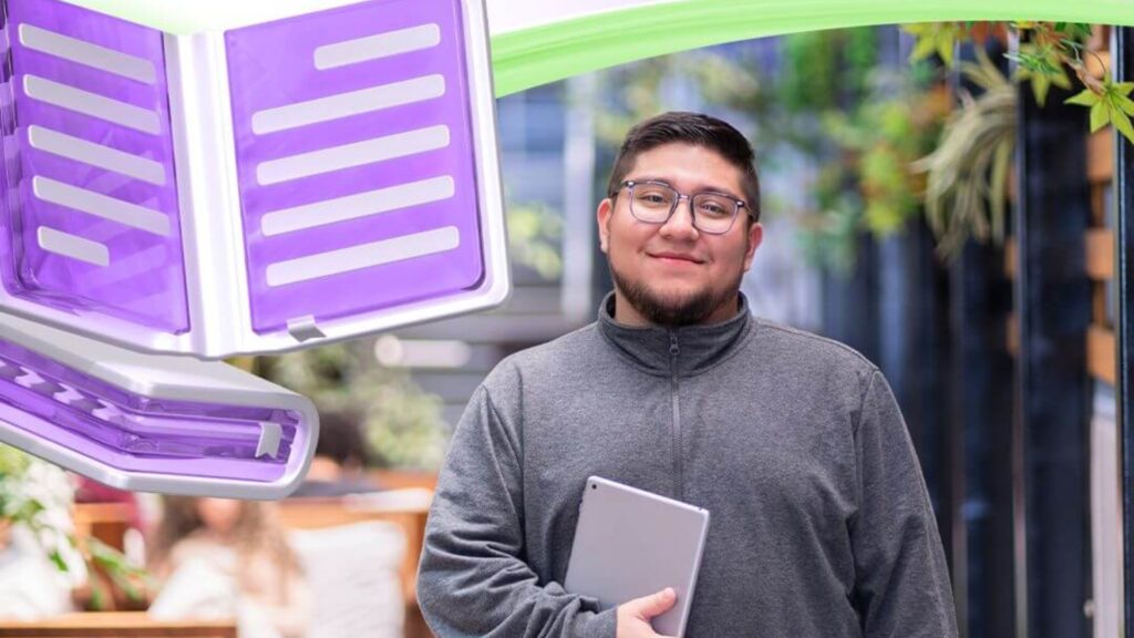 TELUS Digital lanza becas para que jóvenes en Guatemala aprendan inglés y consigan empleo