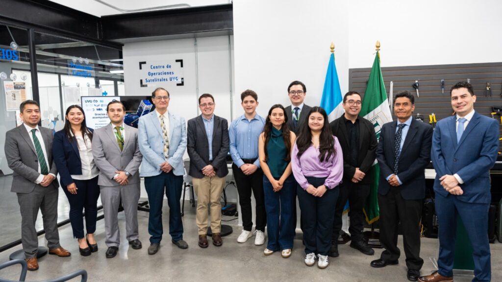 UVG inaugura el Centro de Operaciones del segundo satélite guatemalteco, QUETZAL-2