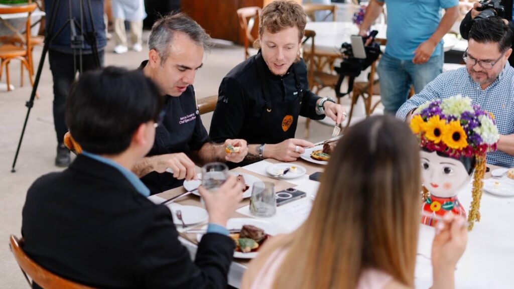 Villa Bokéh Guatemala celebra su ingreso a Leading Hotels of the World con Chocolart