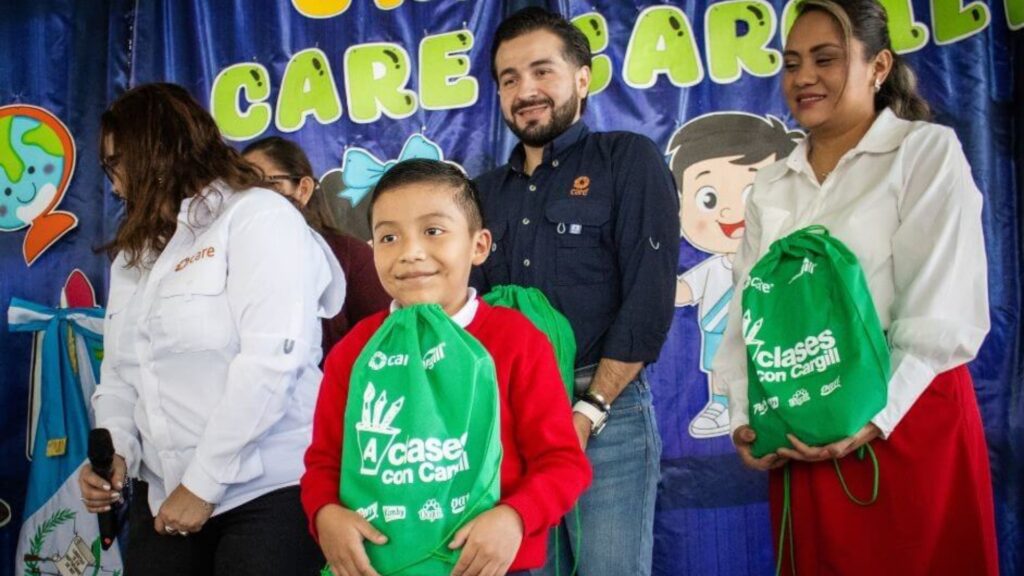 Cargill fortalece la educación con apoyo a miles de niños en el país