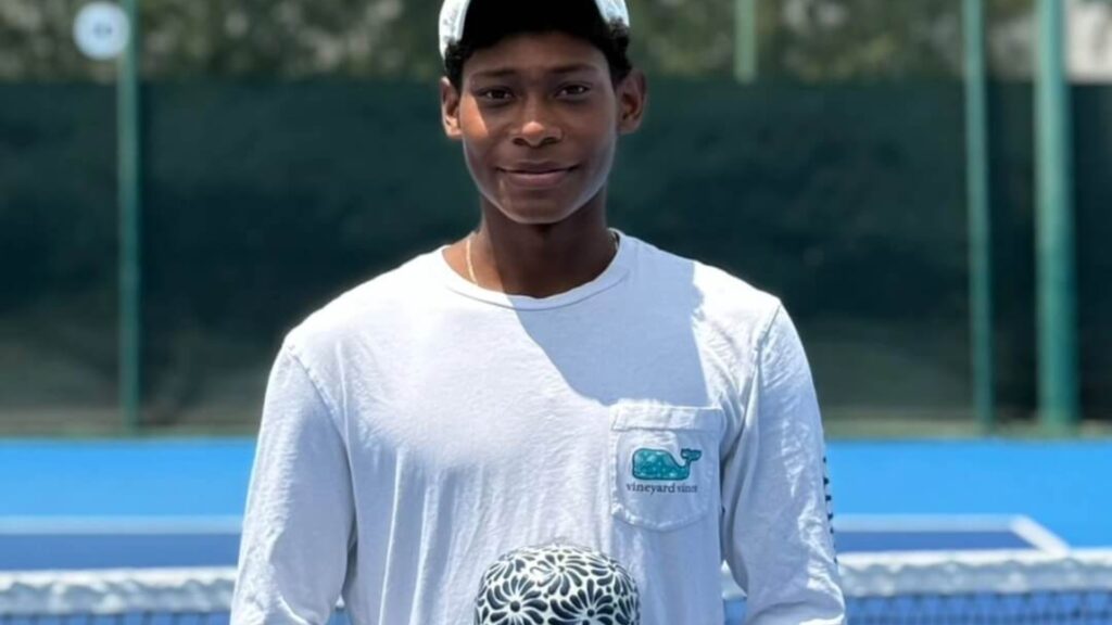 Tenista guatemalteco Ronaldo Cotom triunfa en torneo ITF J60 en México