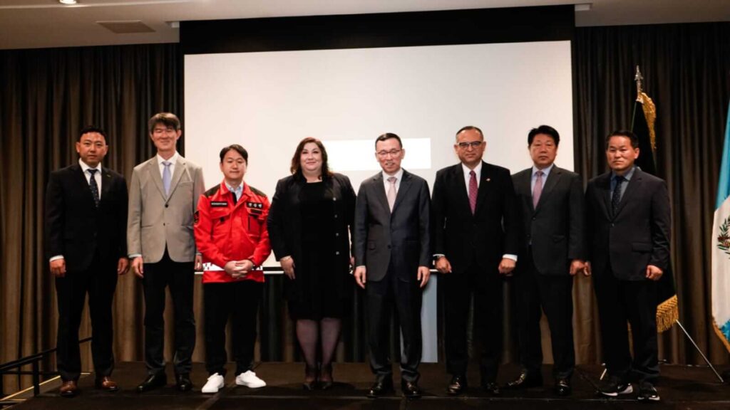 Guatemala fortalece su gestión forestal con alianza entre INAB y KOFPI