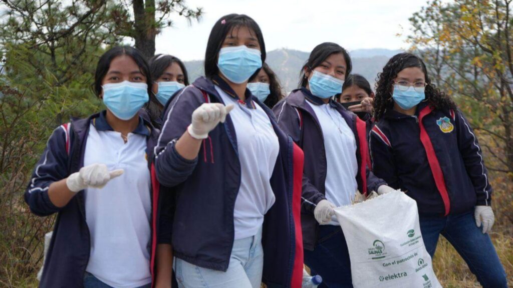 “Limpiemos Nuestra Guatemala” moviliza a jóvenes en Huehuetenango