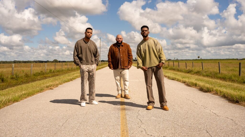 Frank Miami y Grupo Grace lanzan “Me Salvaste”, un testimonio visual de feFrank Miami y Grupo Grace lanzan “Me Salvaste”, un testimonio visual de fe