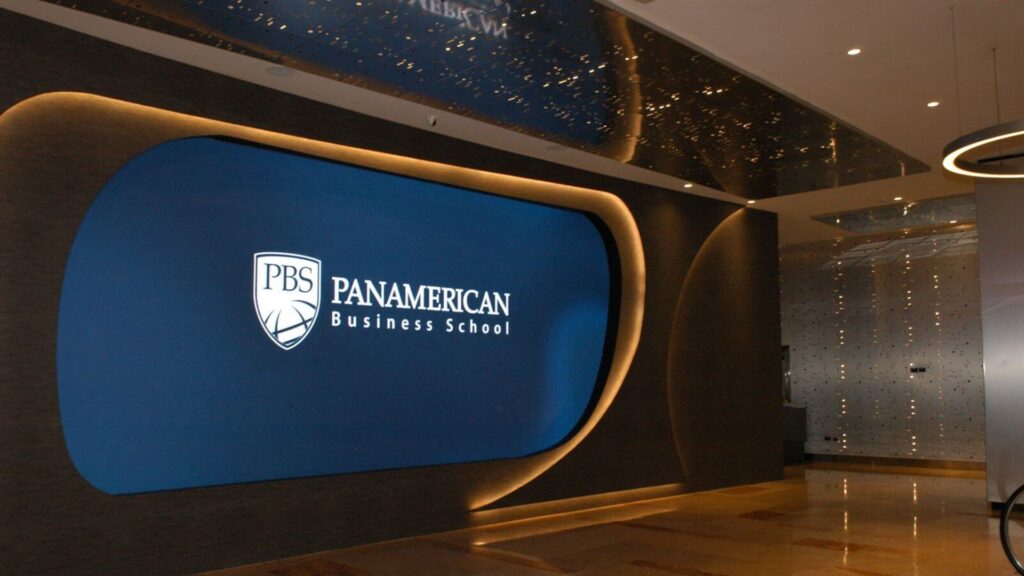 Panamerican Business School impulsa la toma de decisiones con sus Summit 2026