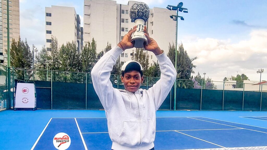 Ronaldo Cotom brilla y gana el título en el ITF J30 de Puebla