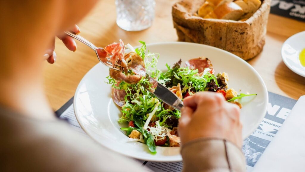 Cómo mantener una buena alimentación durante el tratamiento contra el cáncer