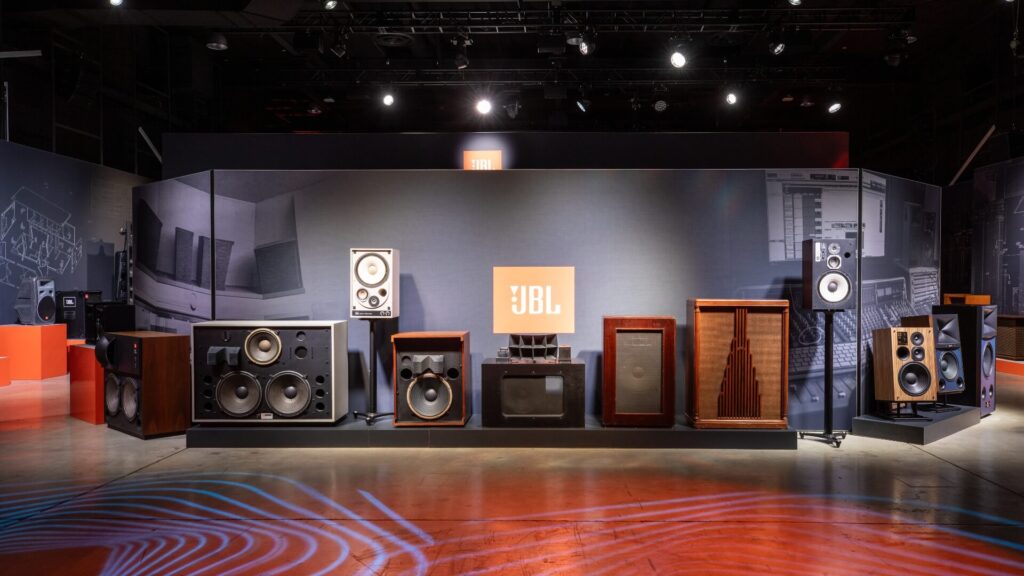 JBL conmemora 80 años llevando el audio a otro nivel