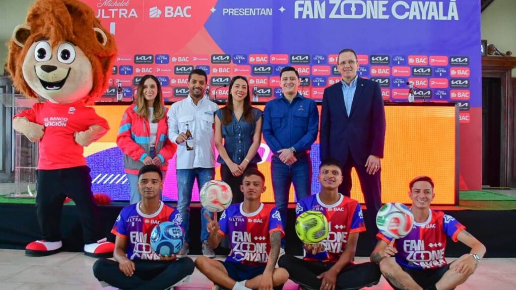 El Mundial se vive en grande en Ciudad Cayalá con más de 40 m² de pantallas LED